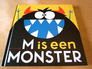 M is een MONSTER